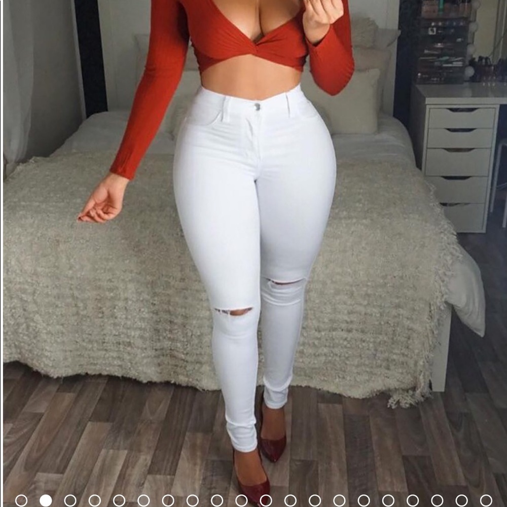 FASHION NOVA WHITE CANOPY JEANS